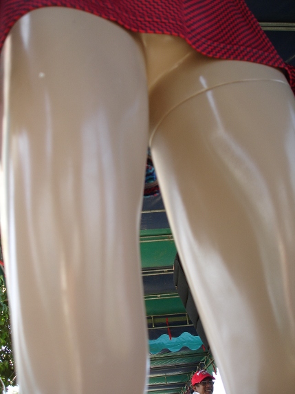 กางเกงใน ไม่แห้ง เลยไม่ใส่ :laughing: :laughing: