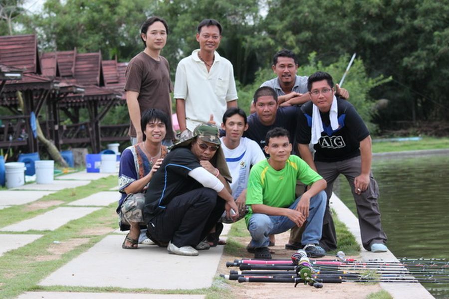 ยังสบายดีกันอยู่เหรอเปล่าทุกท่าน   รักษาสุขภาพด้วยนะครับ  น้ำลดค่อยเจอกันใหม่นะครับ    :cheer: :chee