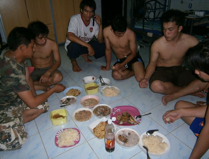จัดแล้ว  :umh: :umh: :umh: :laughing: :laughing: :laughing: :laughing:
