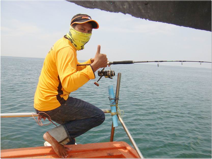 

.... :cheer:.....สักพักคันท้ายเรือเริ่มจะทำงานอีกแล้วๆๆๆๆๆๆ..... :cheer:...