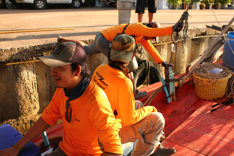 กรอกลับที่ทีม 2 ส้วมผ้าใบ ออกเรือ :laughing: