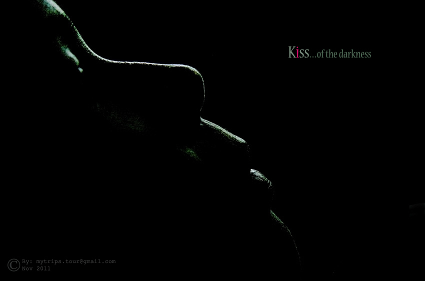  :kiss: มุมหน้าทีวีที่บ้าน จ.เชียงราย กับนางแบบ ปิดไฟเพดาน ใช้แสงจากทีวี ถ่ายให้ under  :kiss: