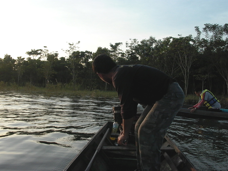 เครื่องเรือไม่เป็นใจแต่เช้าเลยอะไต๋
 :laughing: :laughing: :laughing: :laughing: :laughing: