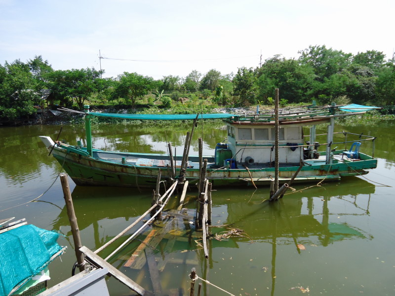 	 เที่ยวนี้ใช้บริการของ ไต๋กร  อีกเรือจอดอยู่คลองขุด ข้างสะพานหลังอำเภอ  ออกให้ช่วงวันหยุด เสาร์-อาท