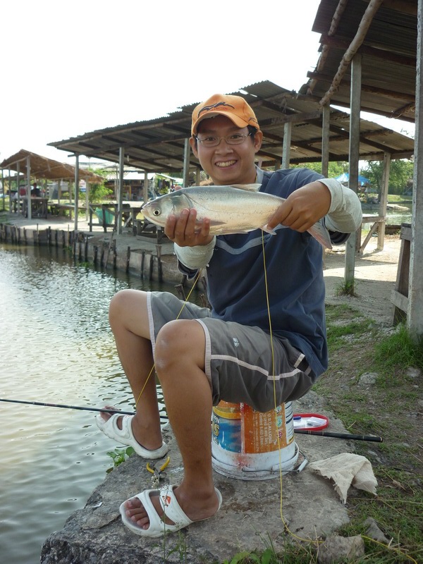 อ่านทุ่นยากหน่อยครับ สำหรับเจ้านี่ เล้งได้หล่อก่อนเลย :smile: