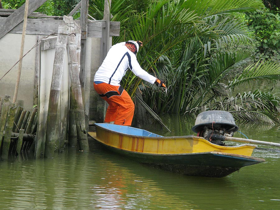  [b]++++ทีนี้รู้แระ...ว่าแกพายเรือไปทำไร[/b] :laughing: :laughing: :laughing: :laughing: