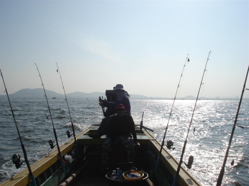 

..........วิ่งเรือมา20นาที..........

...........พอมองเห็นปากอ่าว.............

........... 