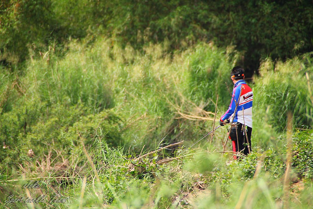 สวัสดีครับน้าtarseahunter
-------------------------------------------------------------------------