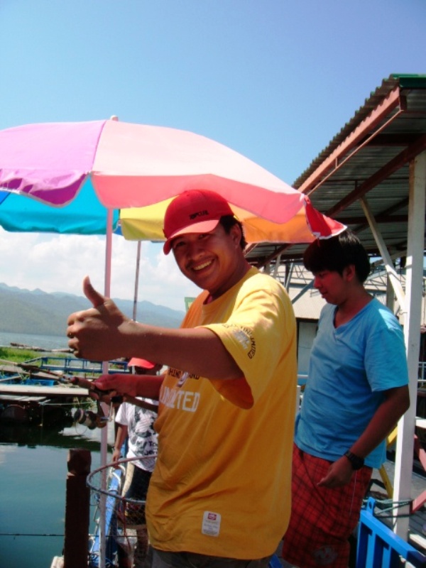  [b]เจอปลาตัวนี้ สงสัยจะมันส์อ่ะคร๊าบบบบบบบ[/b]  :laughing: :laughing: :laughing: :laughing: :laughi