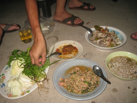 ลากันด้วยรูปนี้ครับ ลาบ คาบ จริงๆๆ อิอิ