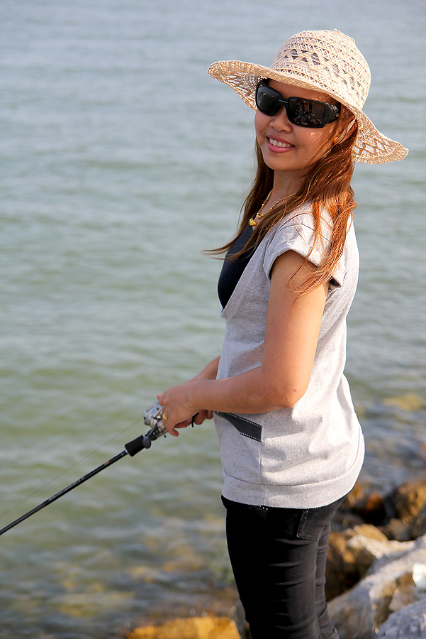 [center][b]ป้าหนิงก็ไม่ยอมแพ้หนุ่มๆ เหมือนกันค่ะ  :grin: :grin:[/b][/center]