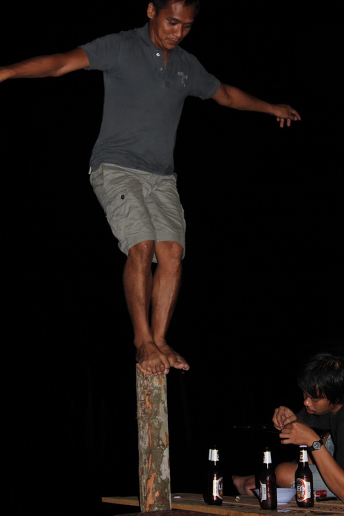 พี่แกยังมันอยู่เลยครับ :laughing: