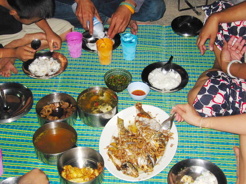 สัตหีบเฮฮา 1 (ความสุขเล็กๆที่สะพานตำรวจน้ำสัตหีบ) 