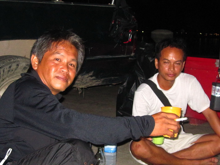 เริ่มรั่ว  :laughing: :laughing: :laughing: