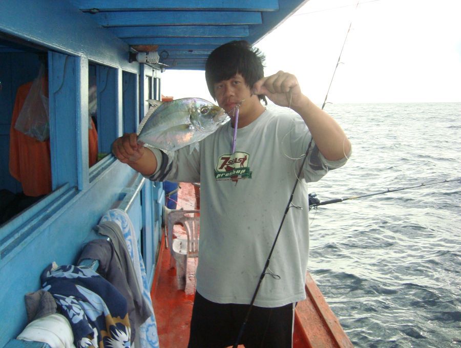แก้มบางกิน..........จิ๊ก555+ :laughing: :laughing: :laughing: