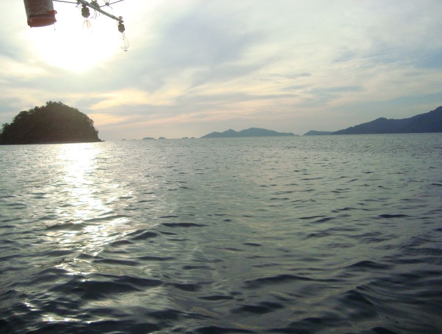 บรรยากาศในทะเลมันช่างสวยงามดีแท้ๆ :grin: :grin: :grin: