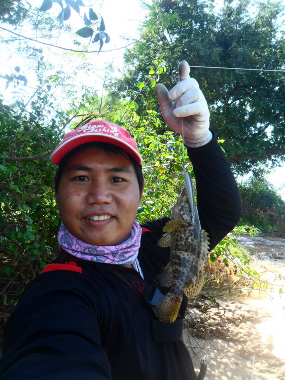ขอหล่อด้วยตัวเองสักภาพครับ 
 :grin: :grin: :grin: