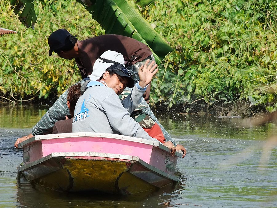 [b]ชุดแรกที่กลับเรือ ลงเรือเรียบร้อยแล้วครับ อิอิ[/b]
 :grin: :grin: :grin: :grin: :grin: :grin: :g