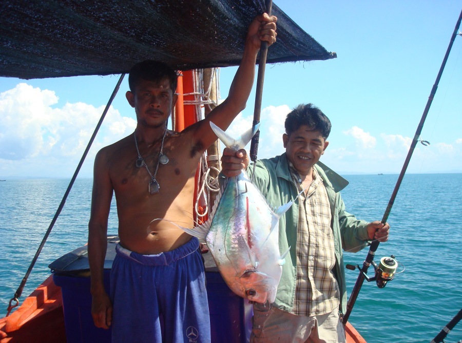 ไต๋จัดการเกี่ยวขึ้นมาบนเรือ โฉมงามตัวกำลังน่ากินครับ 