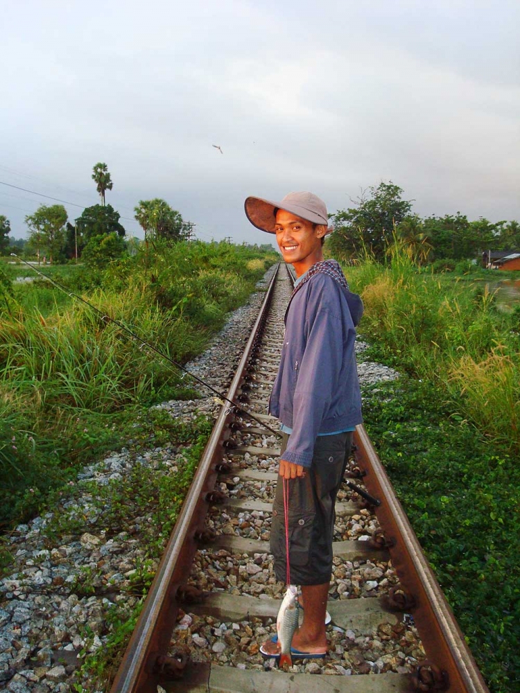 สรุปน้องบอยได้ตัวเดียวครับ    ส่วนผมทำหลุดไปสี่ตัว อ่อนกว่าอีก                     :laughing: