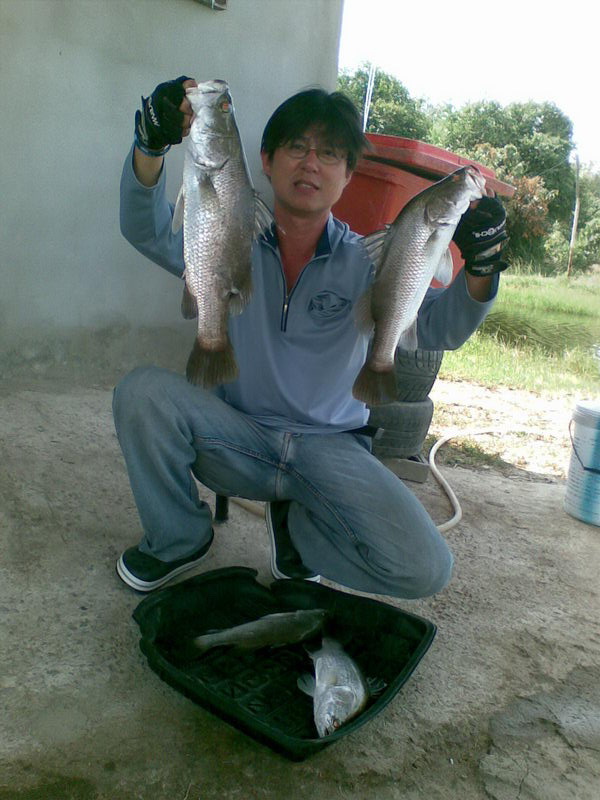 ตัวใหญ่หรือตัวเล็กดีคร๊าบบบ :umh: :umh: :umh: