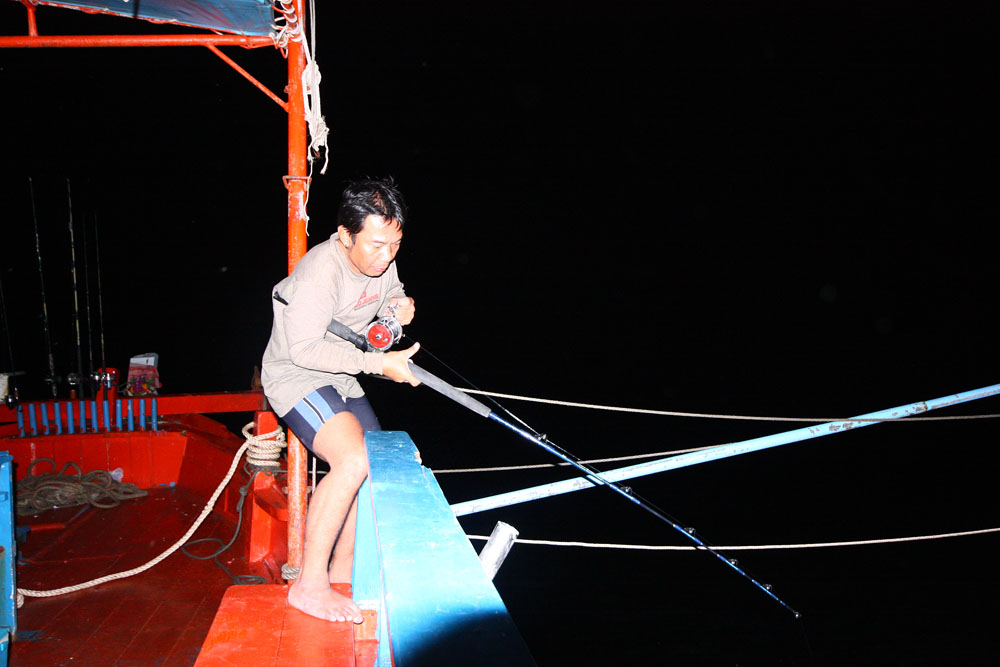  [b]เรียบร้อยเข้าหินไปแล้ว[/b] :laughing: :laughing: :laughing: