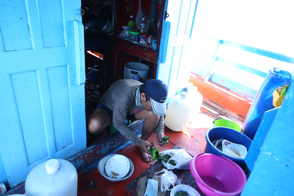  [b]เที่ยงแล้วทำกับข้าวก่อน[/b] :grin: :grin: :grin: :cheer: :cheer: