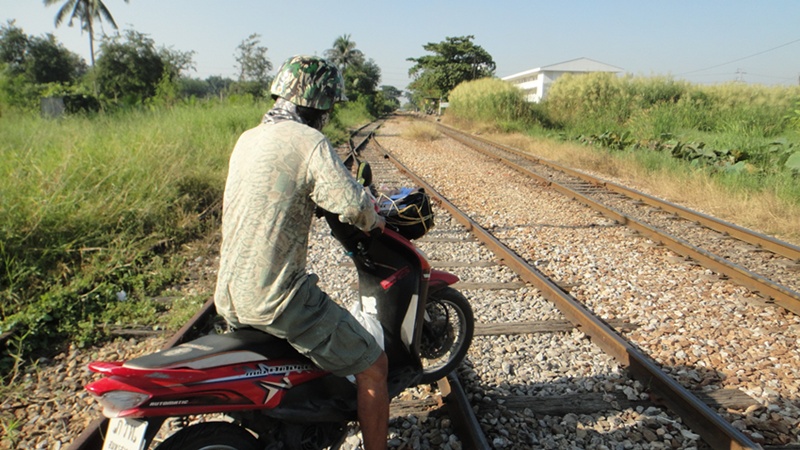     ไม่ไหวแล้วหวะ ป้าแอ้ดูรถไฟให้ลุงอึ่งด้วยยยย..........


[q][i]อ้างถึง: ป้อมเอเลี่ยน posted: 0