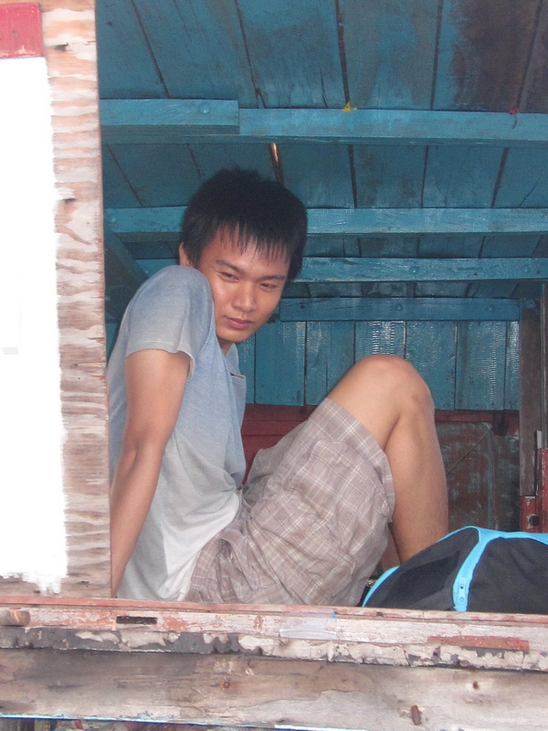 พวกน้า บ่นอะไรกันแต่เช้าเลย
