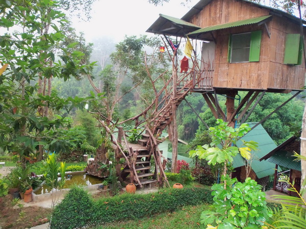 ที่นี้ สังขละรีสอรท์เยอะมาก