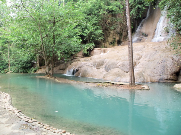 ไม่ไกลถนนใหญ่คับเดินขึ้นมานิดเดียว

ไปเที่ยวสถานที่แบบนี้ไม่ควรทิ้งขยะในที่สาธารณะ ควรช่วยกันรักษา