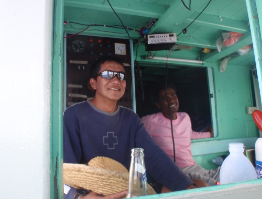 น้าๆท่านใด อยากลองตกปลาฝั่ง similan ลองติดต่อไต๋ฮก ดูนะครับ เรือใหญ่ สะดวก สบาย อาหารอร่อย ลูกเรือบร