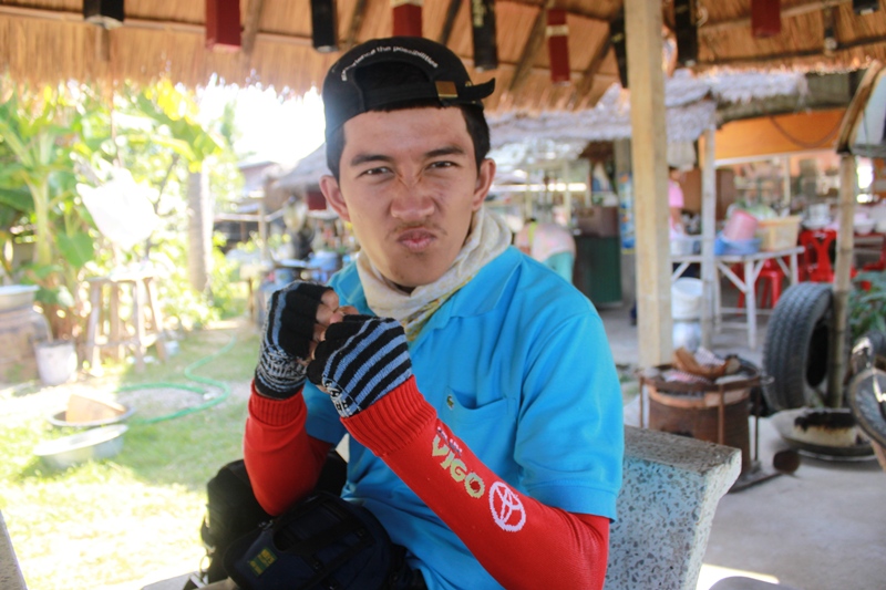 นั้น ไง ต้อง มากินข้าว เติมพลังกันก่อนๆ :love: :love: :love: :love: :love: