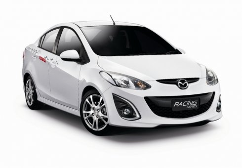 Mazda2 Racing Series ครับ :grin:

4 ประตู