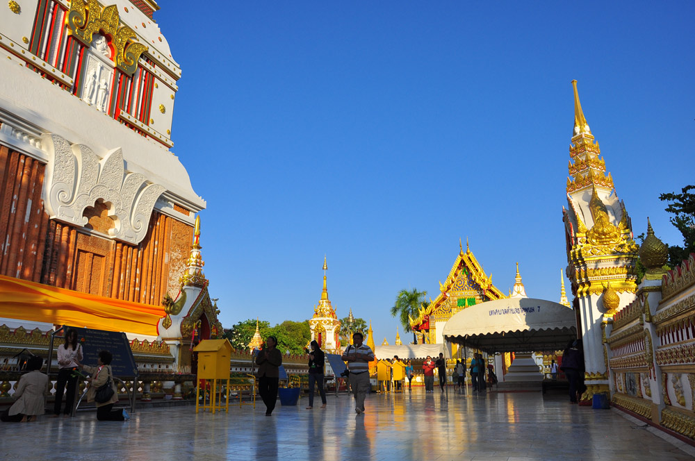 รอบๆ ครับ

 :grin: