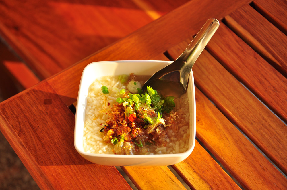 แต่กินข้าวต้มแทน เอิ้กๆๆๆ

 :grin: