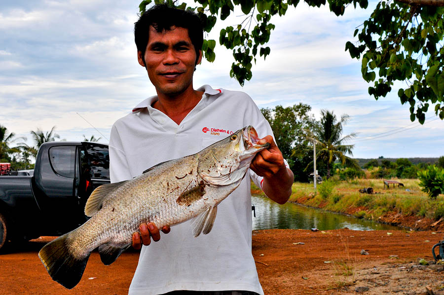 โฉมหน้าเจ้าของบ่อที่ทำให้เราได้มันกันก่อนขึ้นเรือ :grin:ขอบคุณคราบเพ่