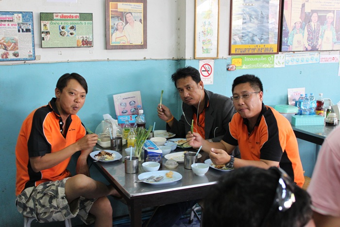 รองท้อง   :cool: :cool: :cool: