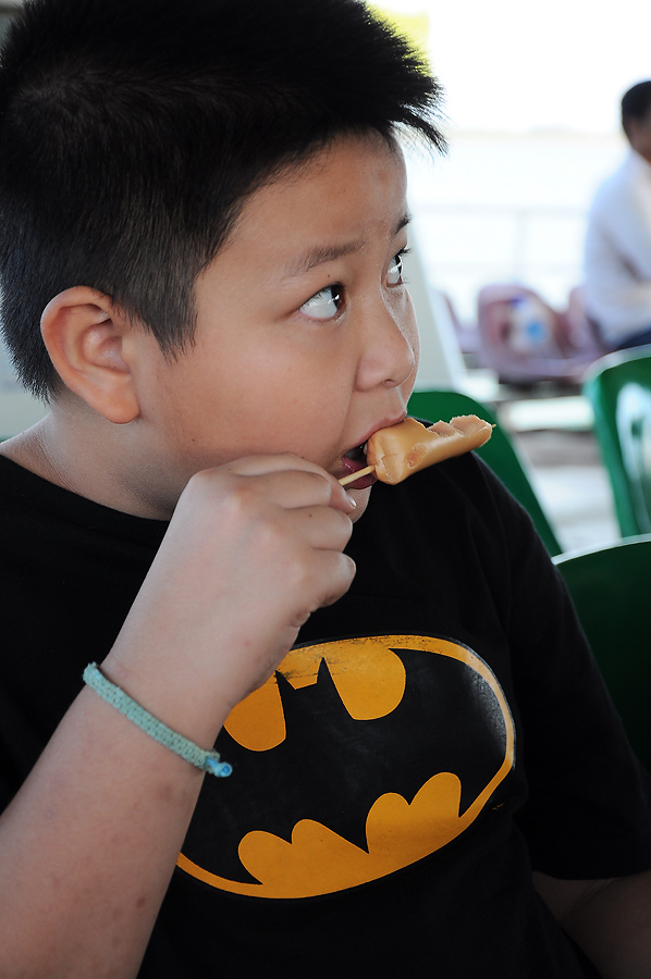 ชั้นสองมีร้านขายของกินนิดๆหน่อยๆ พอประทังหิวไปได้ :grin: :grin: :grin: