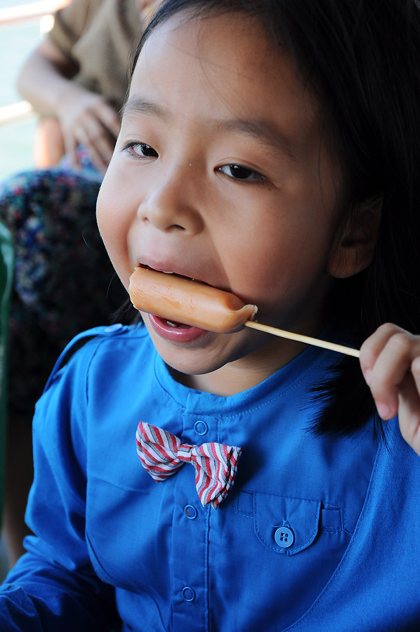ท่าจะหิวหนักเลยน่ะแตงโม :laughing: :laughing: :laughing: :laughing: :laughing: