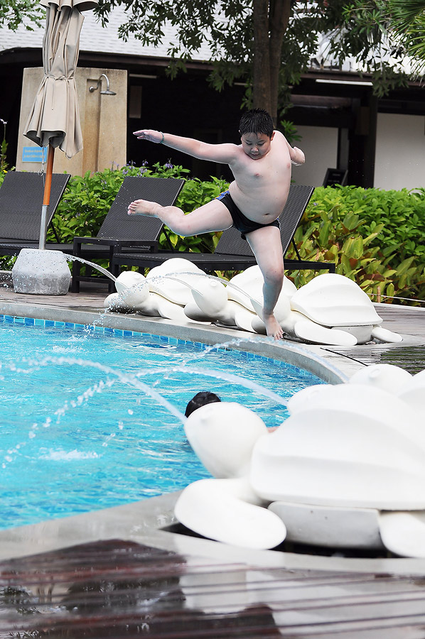 บอกจะโดดท่าไอ้มดแดงคิก แต่ยกขาไม่ขึ้นอ่ะคร๊าบบบบบบบบบบบบ :laughing: :laughing: :laughing: :laughing: