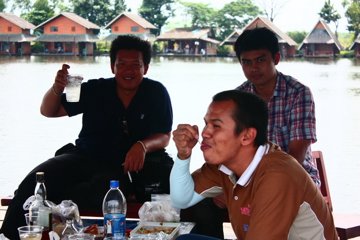[q][i]อ้างถึง: jakraphad_2 posted: 15-12-2554, 22:06:16[/i]

[q][i]อ้างถึง: wanwan posted: 15-12-2