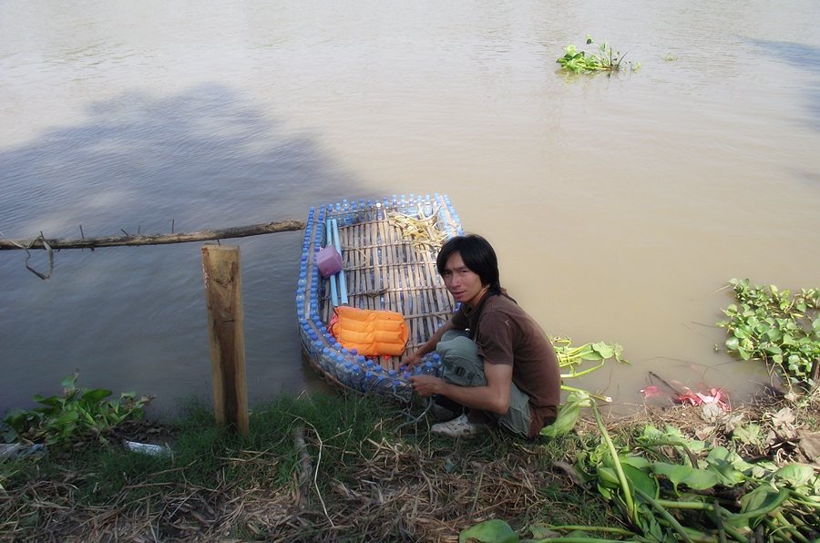 ขอหล่อด้วยสักรูป.....วันก่อนพายจากบ้านมาที่สะพาน ประมาณ 500 เมตร 
ขาไปพายตามน้ำ ไม่ค่อยเท่าไหร่ 10 
