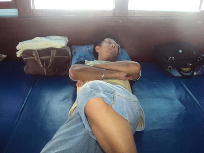 กับข้าวเสร็จแล้ว มันยังนอนไม่เลิก