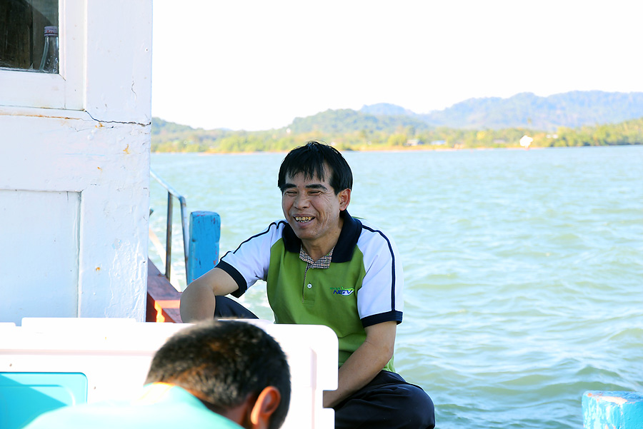 ป๋าทุมช้างไทยครับ :cheer: :cheer: