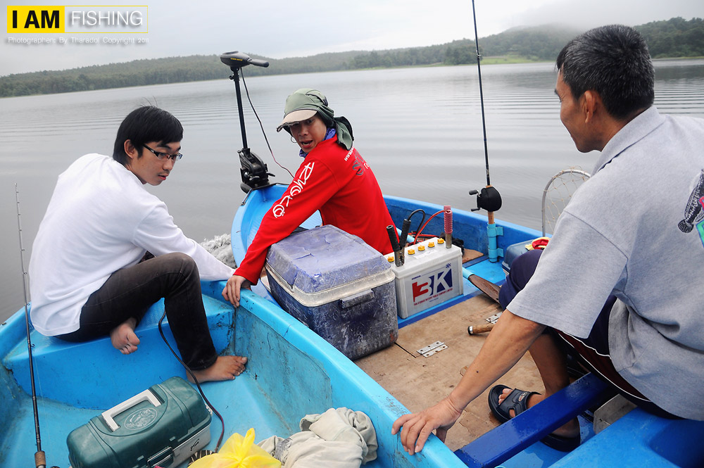  [b]ทริปนี้  ผมลงกับน้องบูม  น้าโอ๋ลงกับพ่อ[/b]  :cheer: