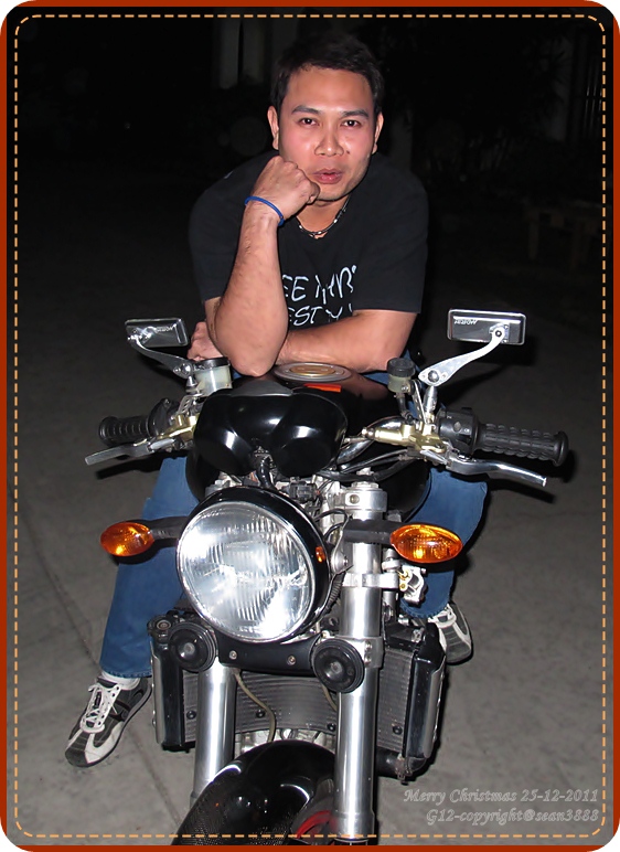 


 [b]คืนนี้ขอเป็นขาซิ่งแล้วกันนะ  ออกไปสูดอากาศเย็นๆ[/b] :cool: