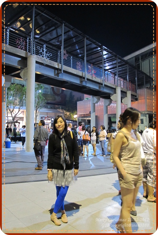 

 [b]ขาสั้นก็มีให้เห็นนะ ขนาดอากาศเย็นๆ[/b] :umh: