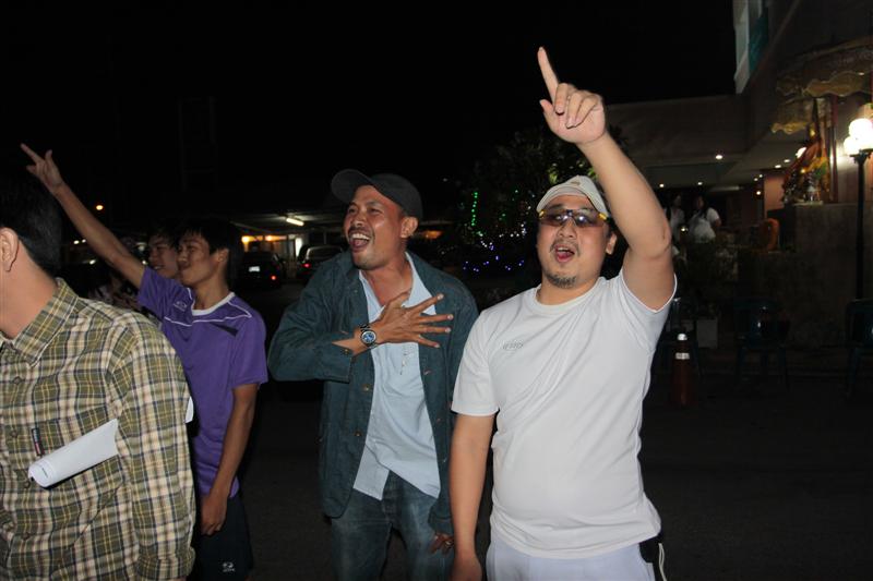 มันส์ๆ อย่างเน้...!!!!! 

 :talk: :talk: :talk: :talk:

 :grin: :grin: :grin: :grin: