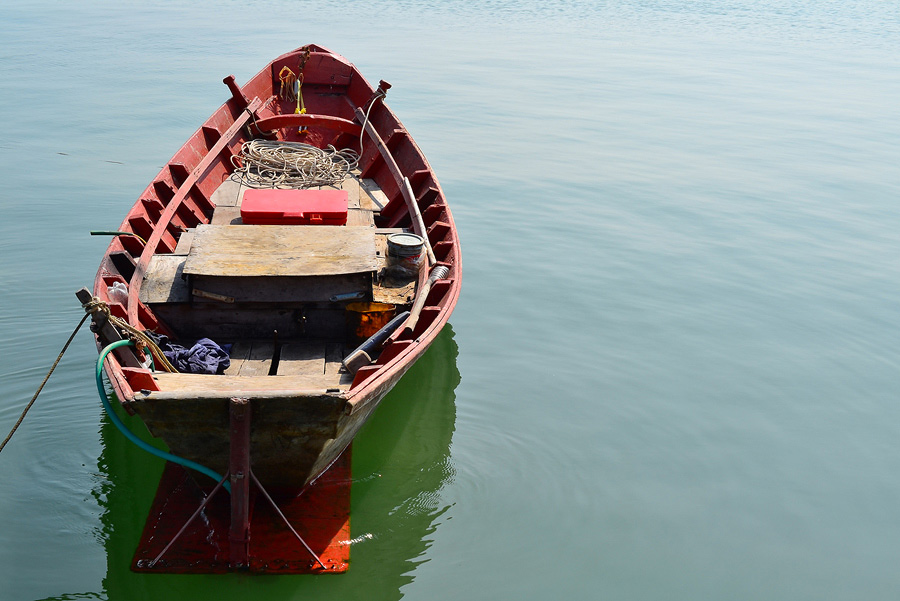 เรือลำโปรดของพี่ชาย พาไปได้ไกลเท่าที่ใจเราต้องการ(ที่สำคัญ ต้องไม่มีคลื่นนะ) :laughing: :laughing: :